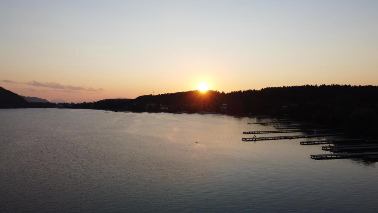 Das Alpensee Unterburg am Klopeiner See Bagian luar foto
